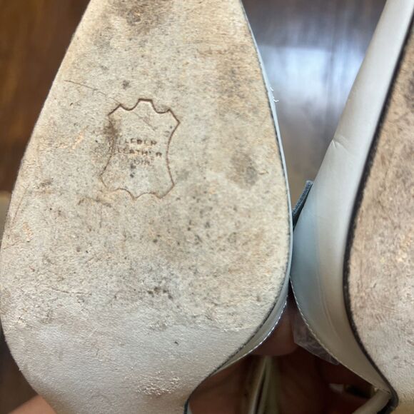 Vintage Bally Made In Italy Kiltie Fringe Size 6M Side Buckle Pumps Gray 90’s - Picture 9 of 10